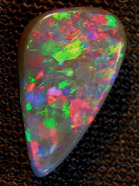 Amazing play of colour red Opal!