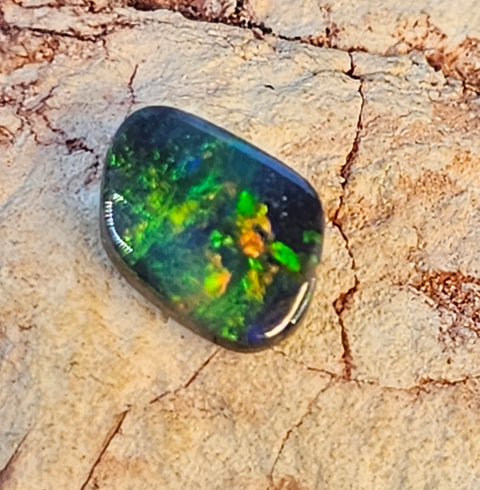 Stunningly Bright Lightning Ridge Solid Free-Form 1.49ct Opal! This is a Beauty(1984) Global Opals